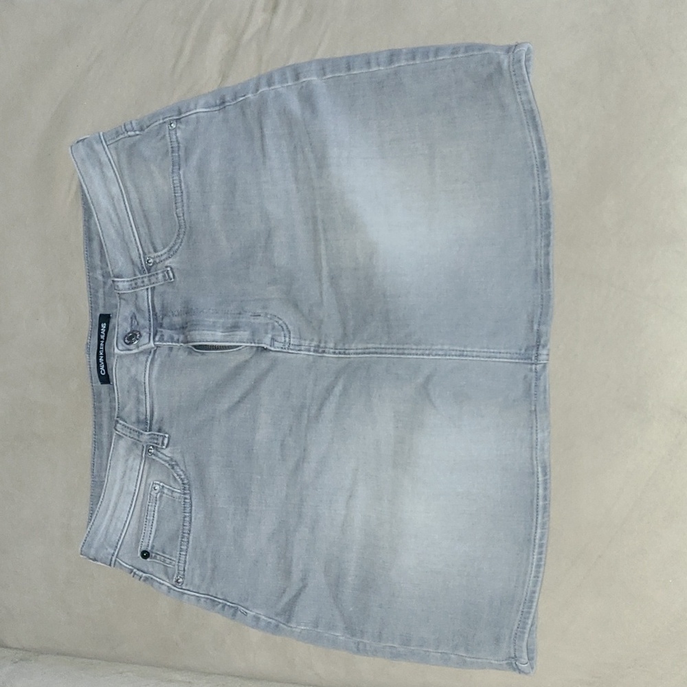 Gray calvin klein demin skirt size 10